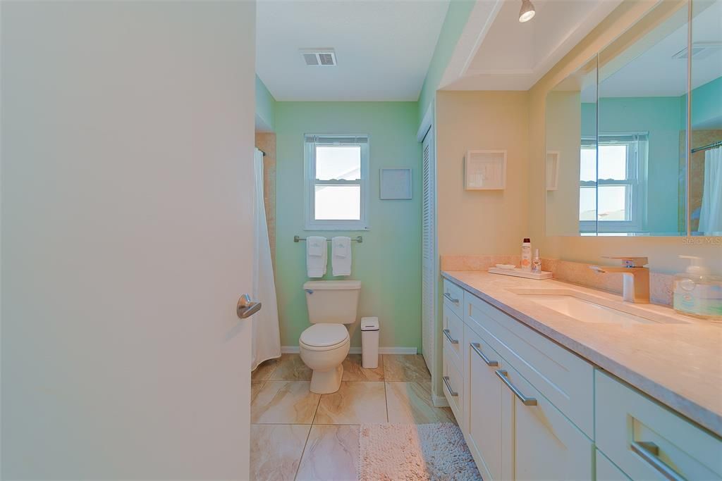 For Rent: $5,500 (3 beds, 3 baths, 1616 Square Feet)