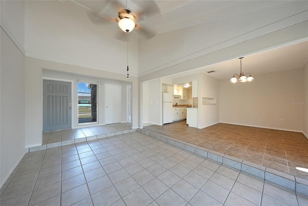 For Sale: $210,000 (3 beds, 2 baths, 1282 Square Feet)