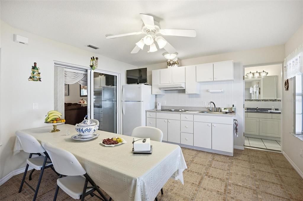 For Sale: $459,000 (3 beds, 3 baths, 2849 Square Feet)