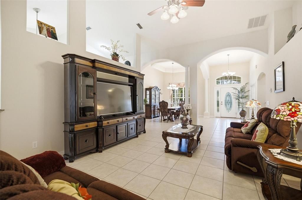 For Sale: $459,000 (3 beds, 3 baths, 2849 Square Feet)