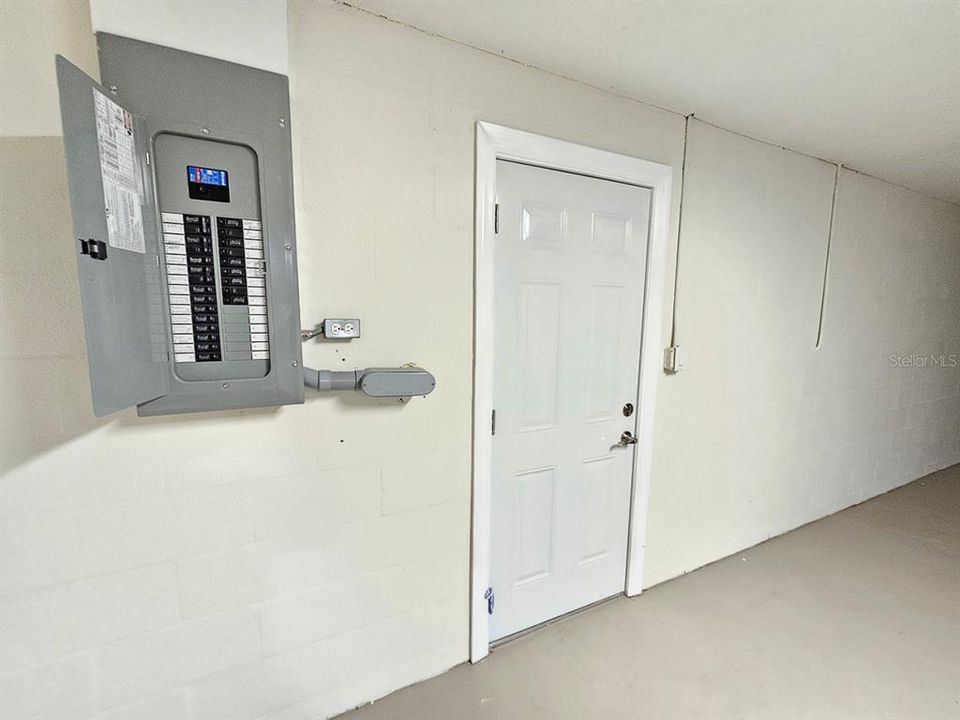 На продажу: $229,900 (2 спален, 1 ванн, 928 Квадратных фут)