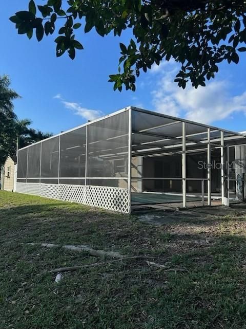 For Sale: $461,000 (3 beds, 2 baths, 1596 Square Feet)