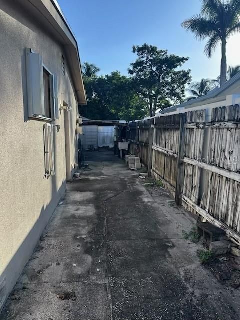 For Sale: $461,000 (3 beds, 2 baths, 1596 Square Feet)