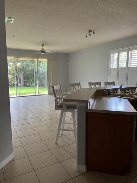 В аренду: $3,200 (4 спален, 2 ванн, 2206 Квадратных фут)