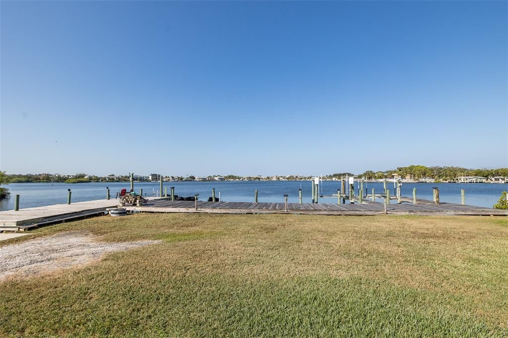 For Sale: $999,000 (3 beds, 3 baths, 3038 Square Feet)