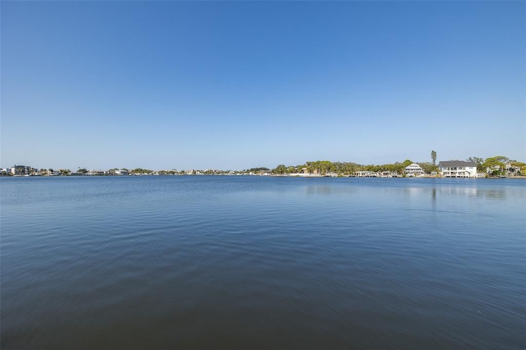 For Sale: $999,000 (3 beds, 3 baths, 3038 Square Feet)