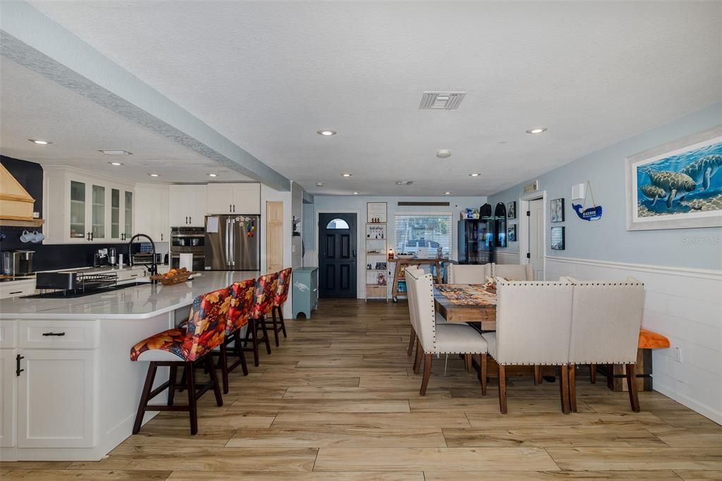 For Sale: $999,000 (3 beds, 3 baths, 3038 Square Feet)