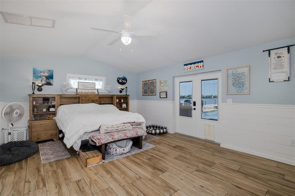 For Sale: $999,000 (3 beds, 3 baths, 3038 Square Feet)