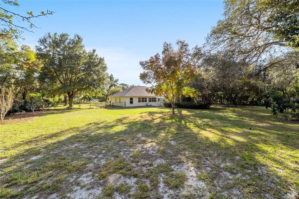 待售: $425,000 (3 贝兹, 2 浴室, 2083 平方英尺)