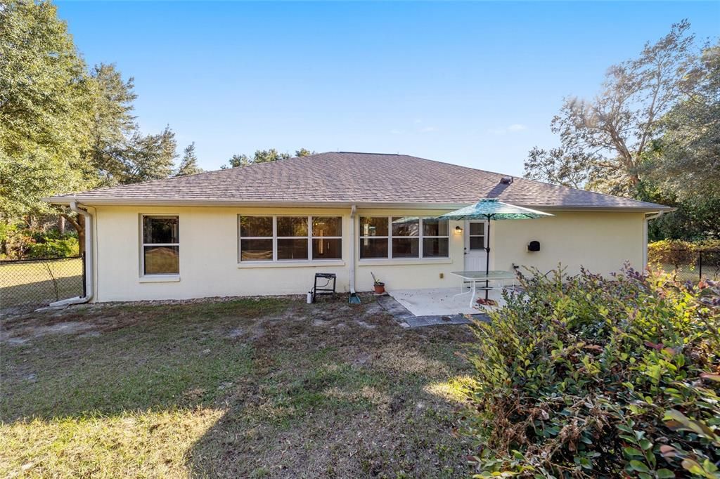 待售: $425,000 (3 贝兹, 2 浴室, 2083 平方英尺)