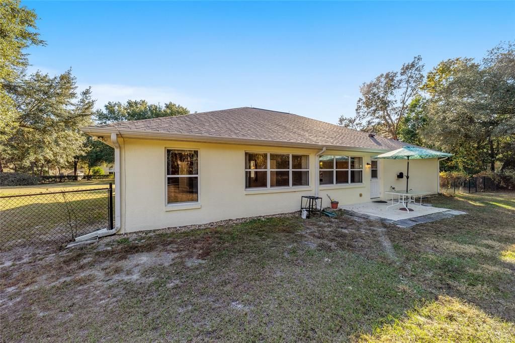 待售: $425,000 (3 贝兹, 2 浴室, 2083 平方英尺)