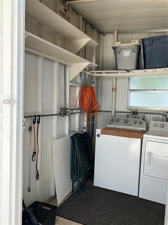 На продажу: $124,900 (2 спален, 1 ванн, 600 Квадратных фут)