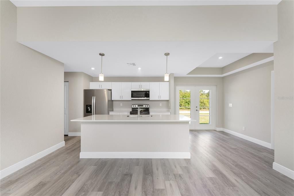 En Venta: $350,000 (4 camas, 2 baños, 1560 Pies cuadrados)