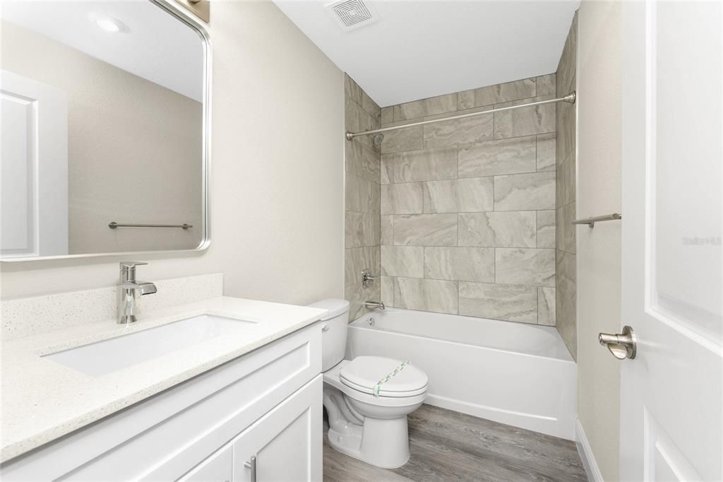 En Venta: $350,000 (4 camas, 2 baños, 1560 Pies cuadrados)