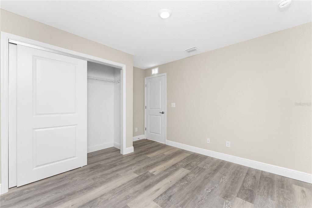 En Venta: $350,000 (4 camas, 2 baños, 1560 Pies cuadrados)