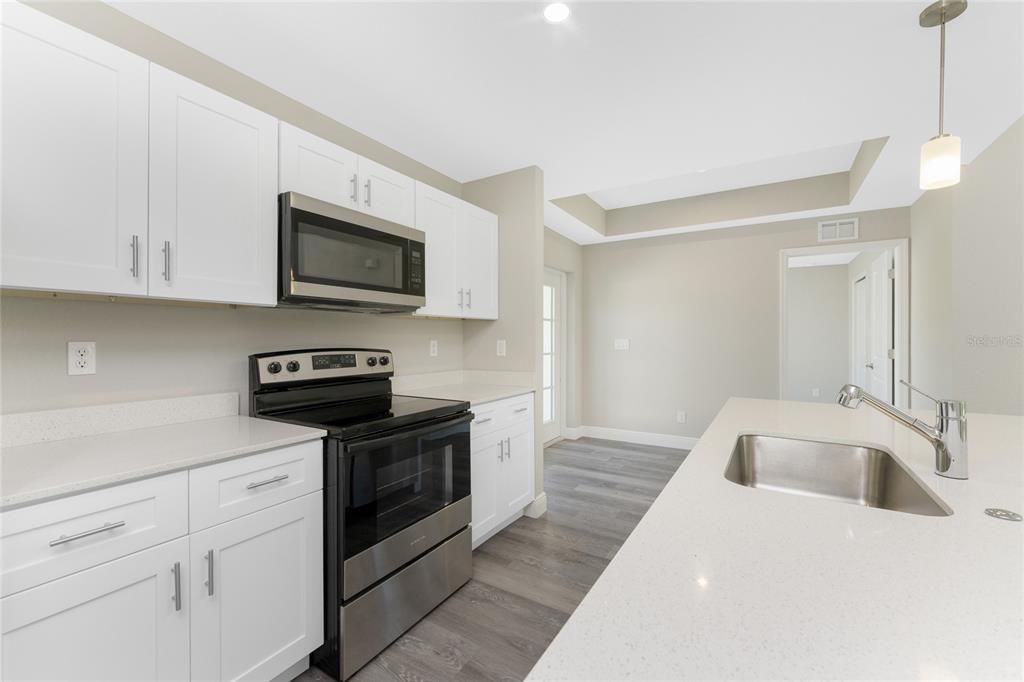 En Venta: $350,000 (4 camas, 2 baños, 1560 Pies cuadrados)