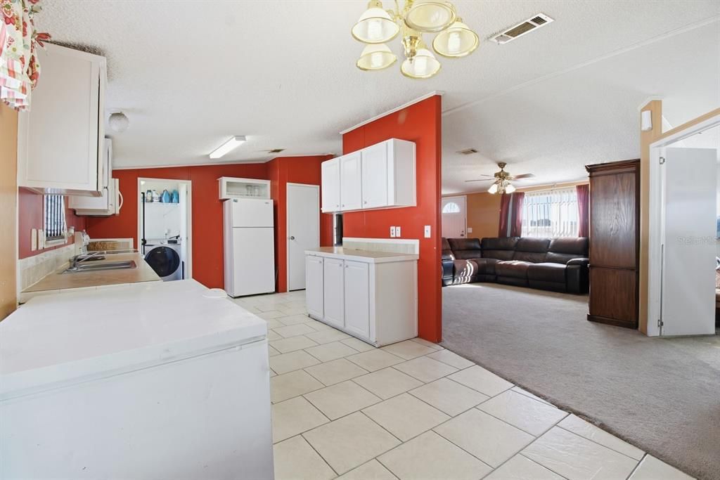 待售: $190,000 (3 贝兹, 2 浴室, 1512 平方英尺)