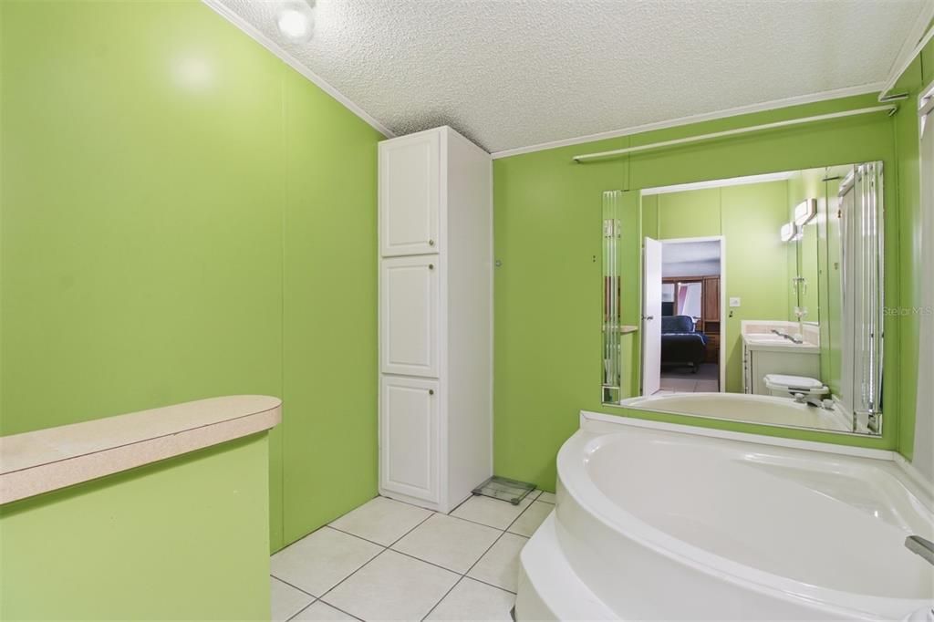 待售: $190,000 (3 贝兹, 2 浴室, 1512 平方英尺)