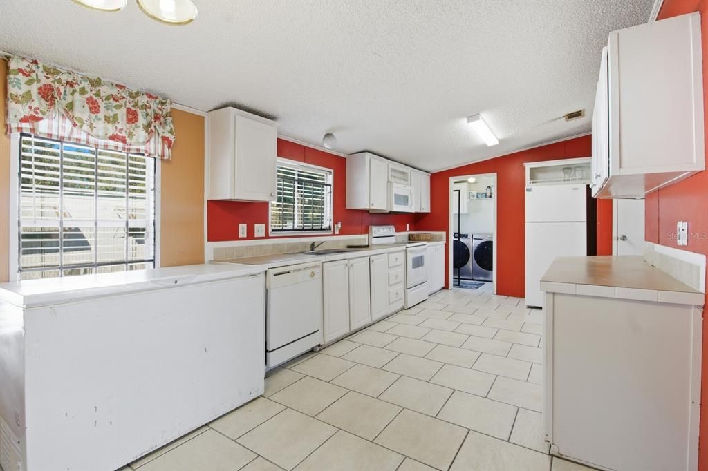 待售: $190,000 (3 贝兹, 2 浴室, 1512 平方英尺)