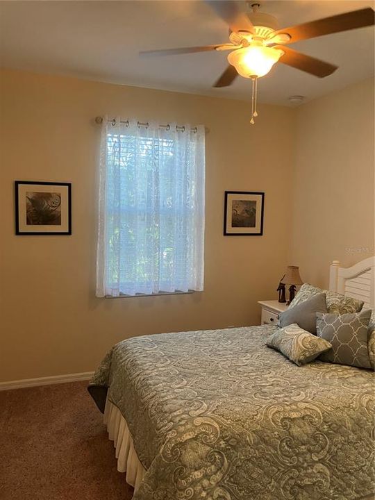 待售: $305,000 (3 贝兹, 2 浴室, 1402 平方英尺)