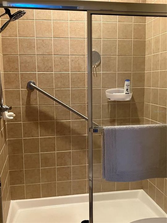 待售: $305,000 (3 贝兹, 2 浴室, 1402 平方英尺)