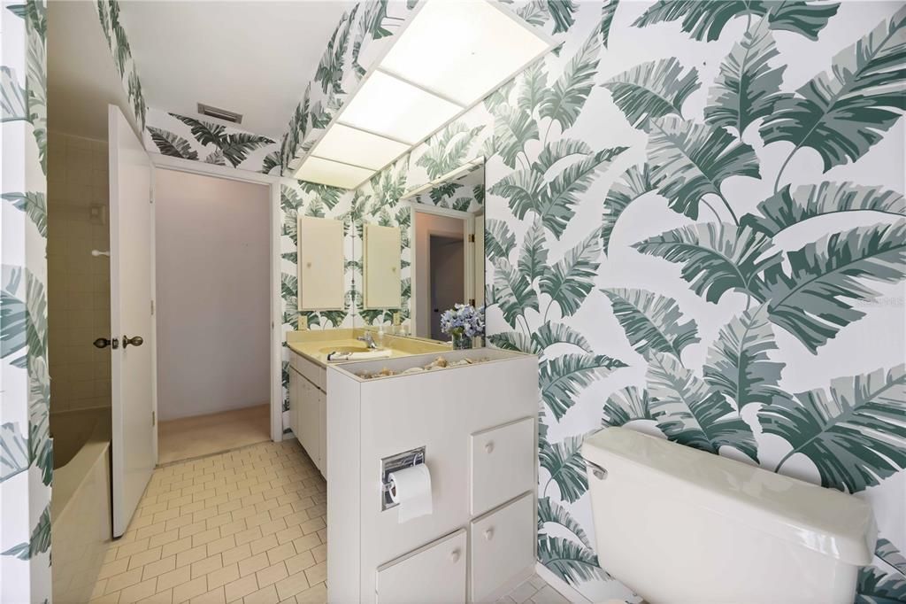 En Venta: $599,000 (3 camas, 2 baños, 2696 Pies cuadrados)