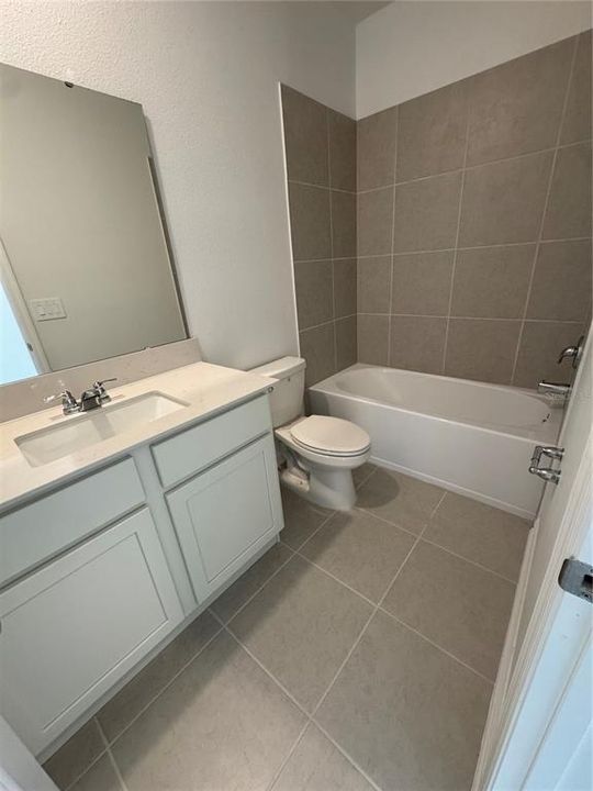 En Renta: $2,295 (3 camas, 2 baños, 1628 Pies cuadrados)