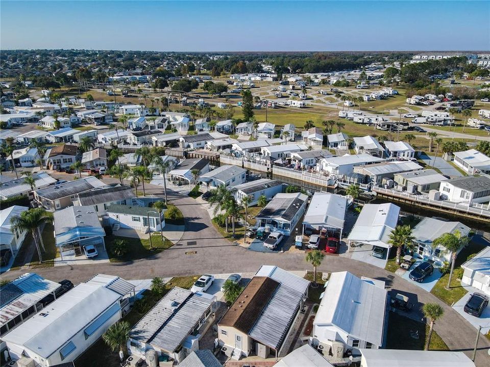 На продажу: $128,500 (1 спален, 1 ванн, 688 Квадратных фут)