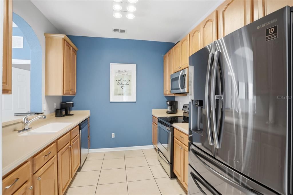 For Sale: $589,900 (3 beds, 2 baths, 1247 Square Feet)