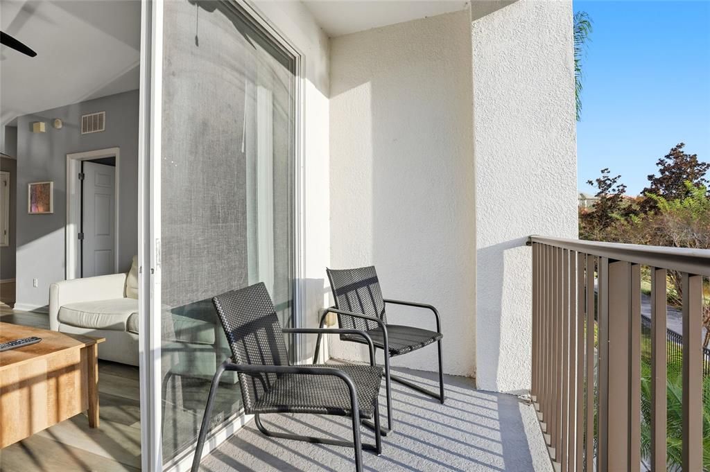 For Sale: $589,900 (3 beds, 2 baths, 1247 Square Feet)