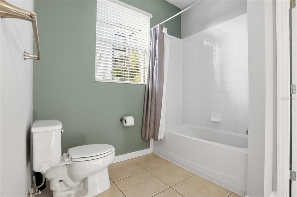 For Sale: $589,900 (3 beds, 2 baths, 1247 Square Feet)