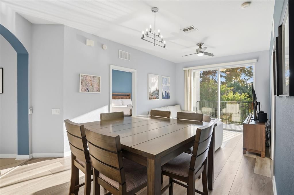 For Sale: $589,900 (3 beds, 2 baths, 1247 Square Feet)