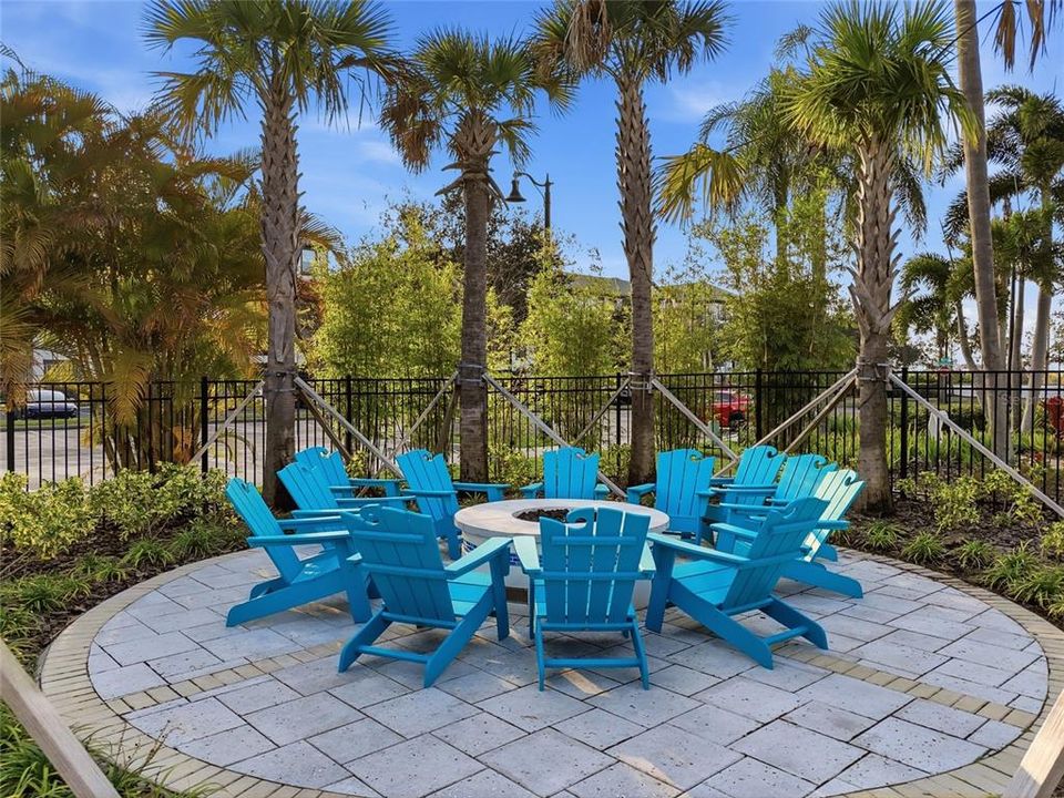 For Sale: $589,900 (3 beds, 2 baths, 1247 Square Feet)