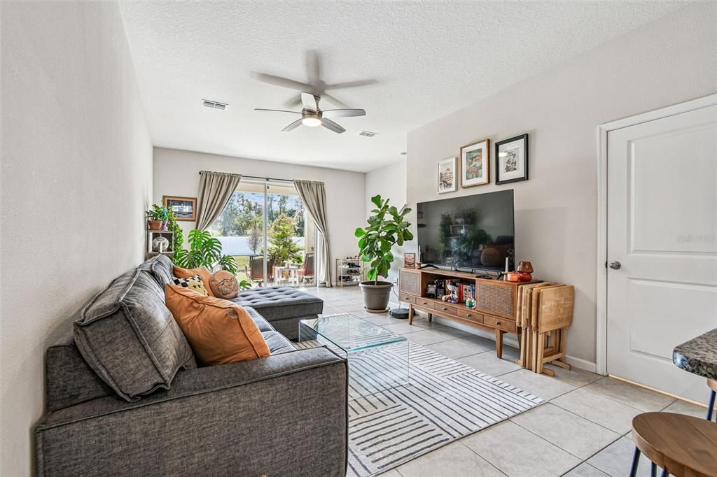 For Rent: $2,100 (3 beds, 2 baths, 1536 Square Feet)