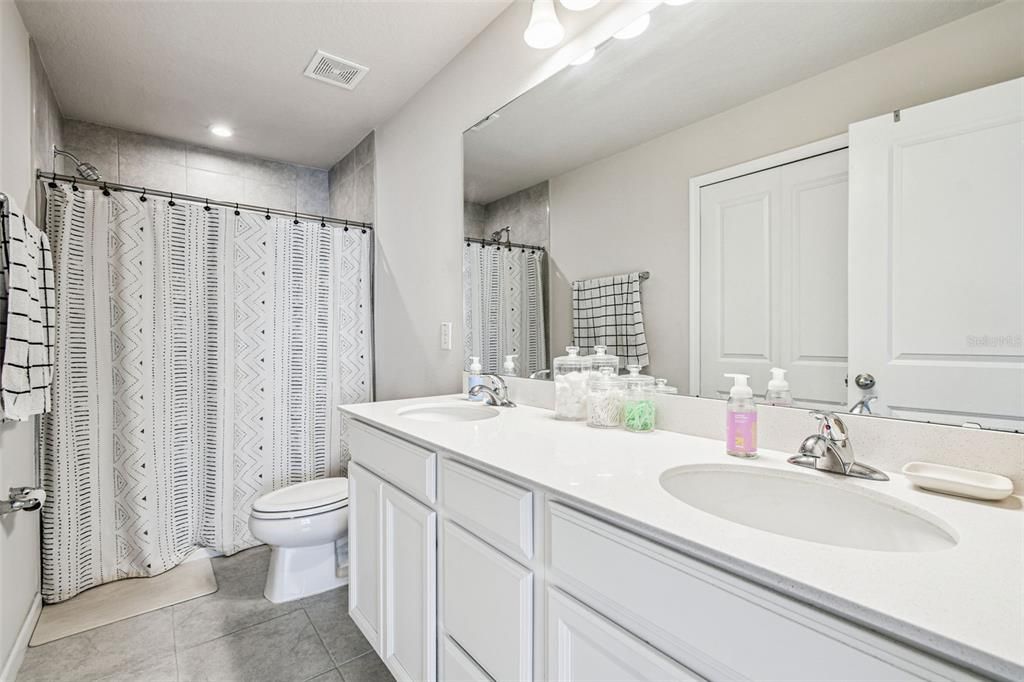 For Rent: $2,100 (3 beds, 2 baths, 1536 Square Feet)