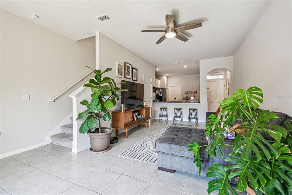 For Rent: $2,100 (3 beds, 2 baths, 1536 Square Feet)