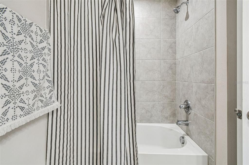 For Rent: $2,100 (3 beds, 2 baths, 1536 Square Feet)