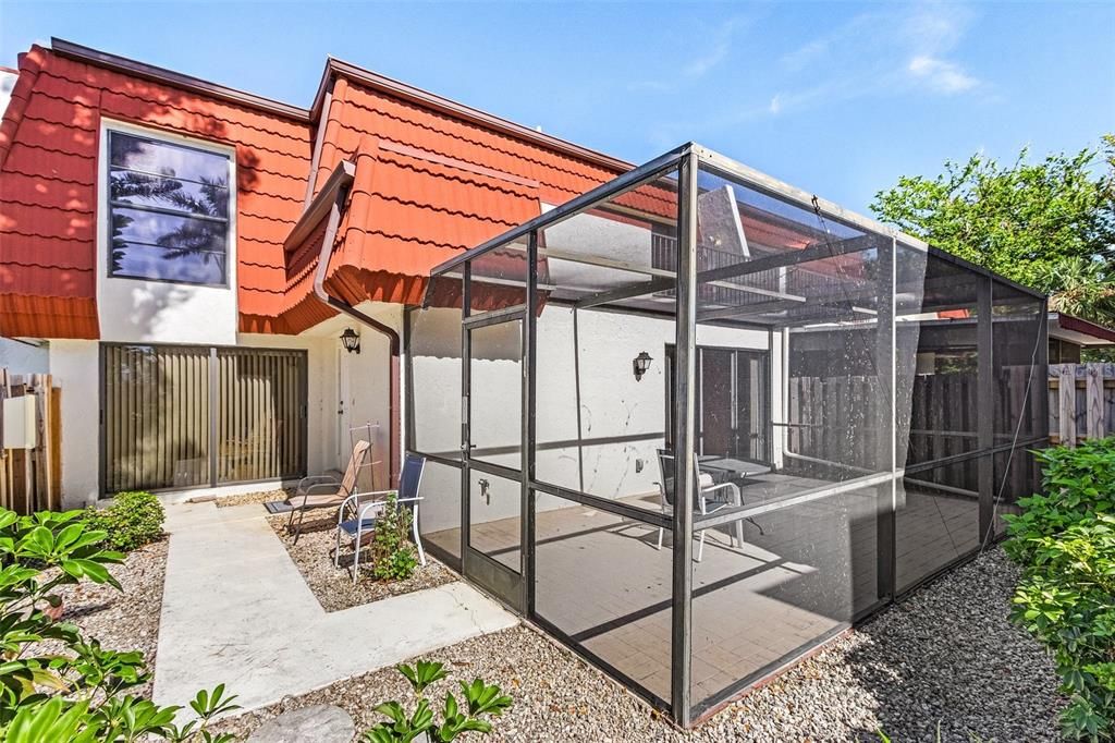 待售: $190,000 (2 贝兹, 2 浴室, 1376 平方英尺)