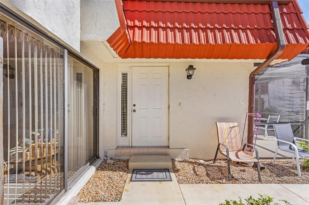 待售: $190,000 (2 贝兹, 2 浴室, 1376 平方英尺)