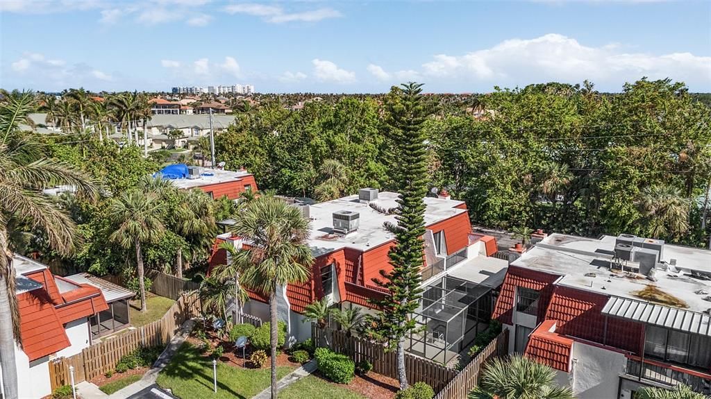 待售: $190,000 (2 贝兹, 2 浴室, 1376 平方英尺)