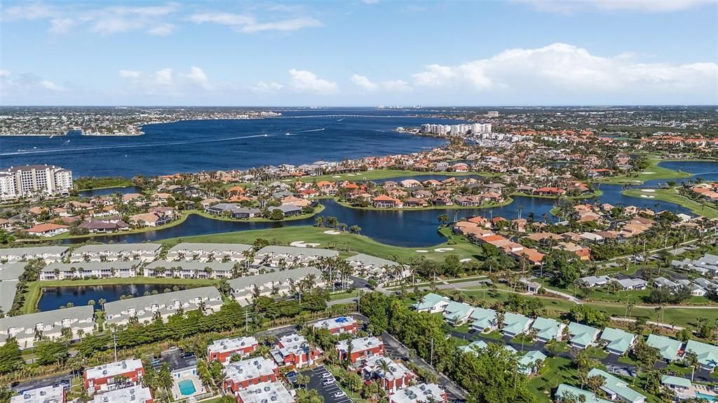 待售: $190,000 (2 贝兹, 2 浴室, 1376 平方英尺)