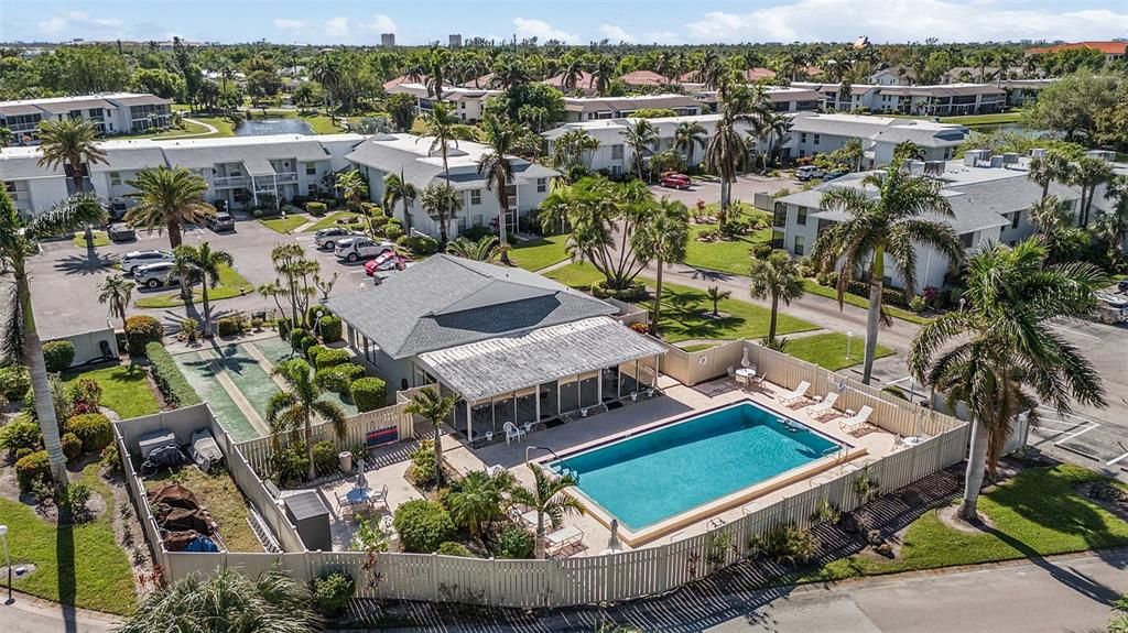 待售: $190,000 (2 贝兹, 2 浴室, 1376 平方英尺)