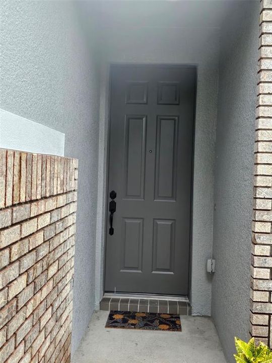 Active With Contract: $2,495 (4 beds, 2 baths, 1941 Square Feet)