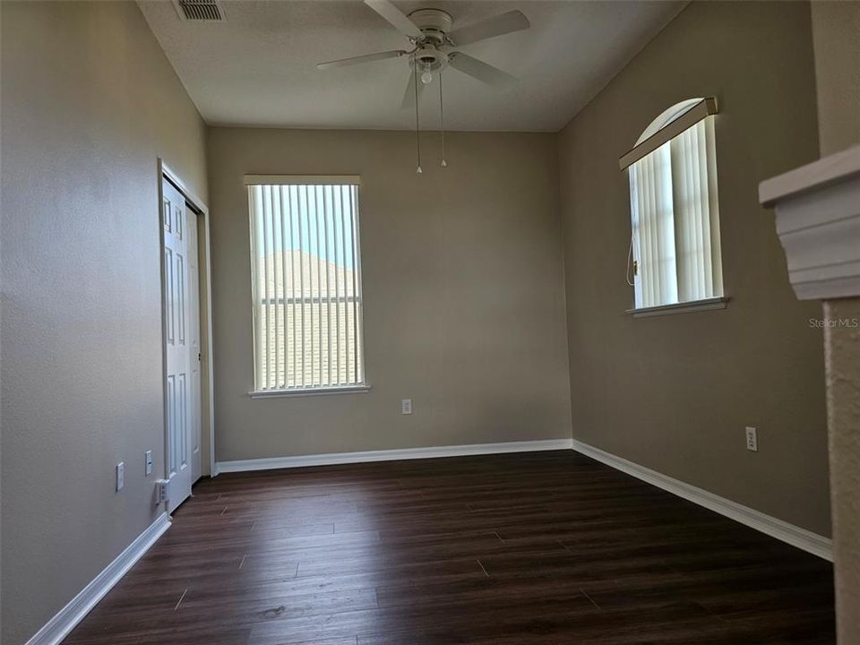 Active With Contract: $2,495 (4 beds, 2 baths, 1941 Square Feet)