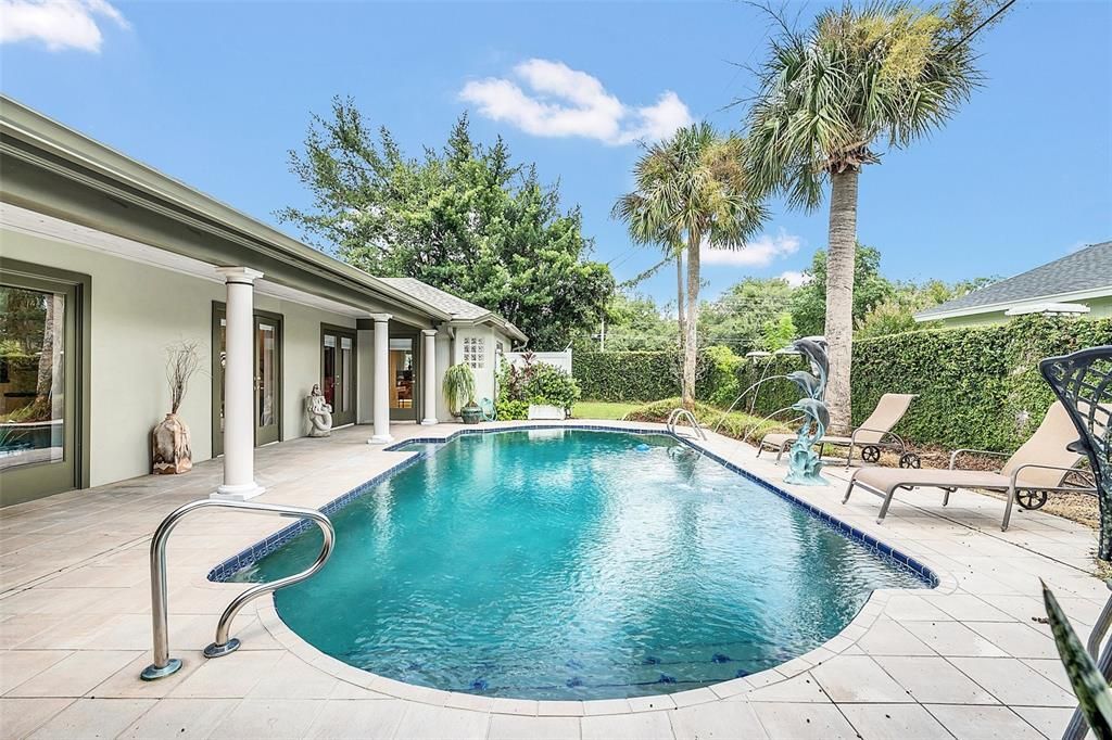 For Sale: $799,900 (4 beds, 2 baths, 2441 Square Feet)