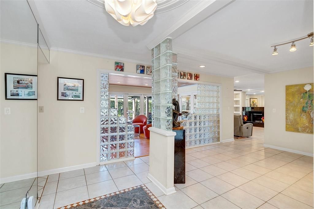 For Sale: $799,900 (4 beds, 2 baths, 2441 Square Feet)