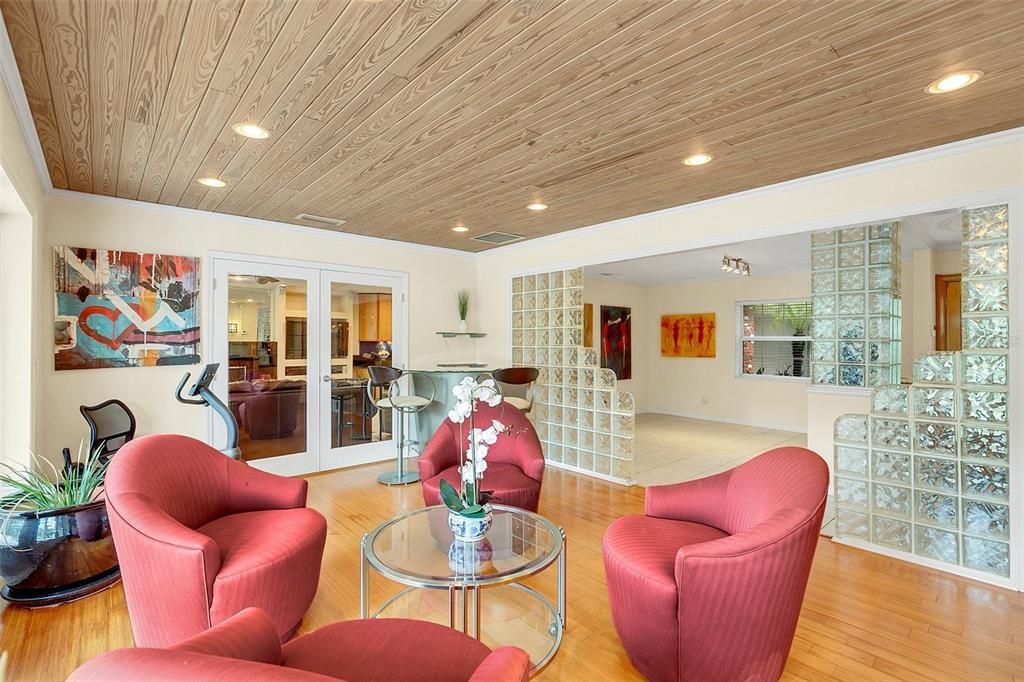 For Sale: $799,900 (4 beds, 2 baths, 2441 Square Feet)