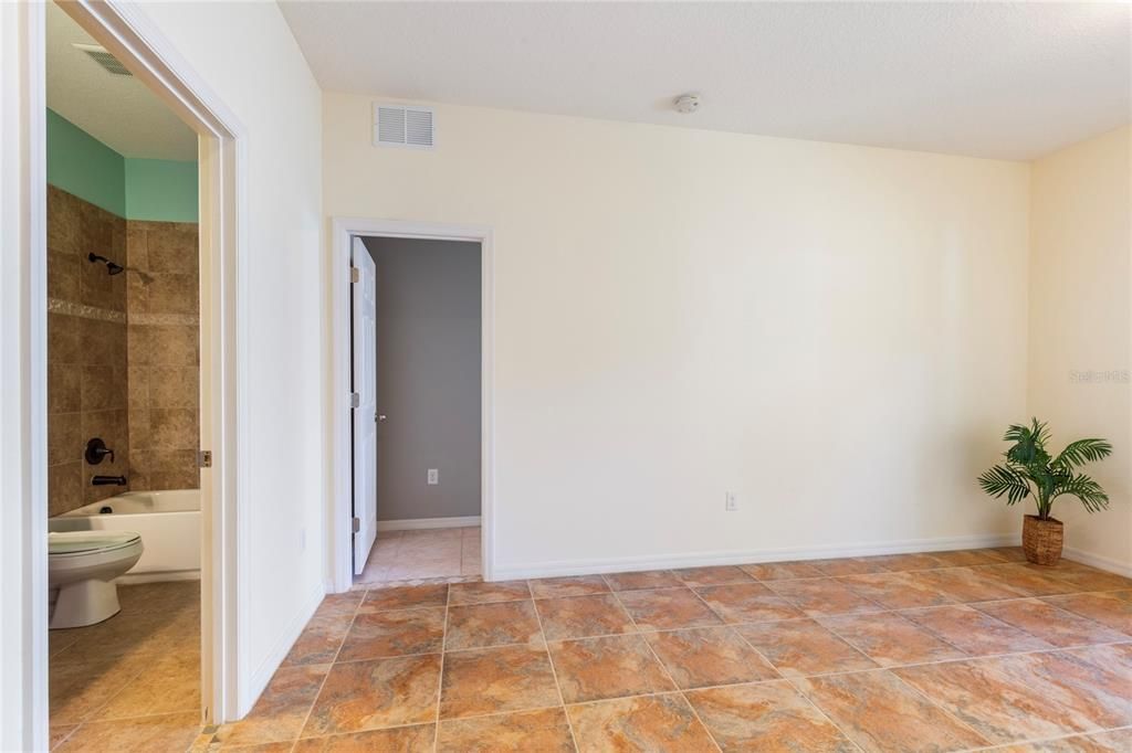 Active With Contract: $360,000 (3 beds, 2 baths, 2046 Square Feet)