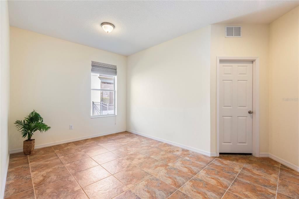 Active With Contract: $360,000 (3 beds, 2 baths, 2046 Square Feet)