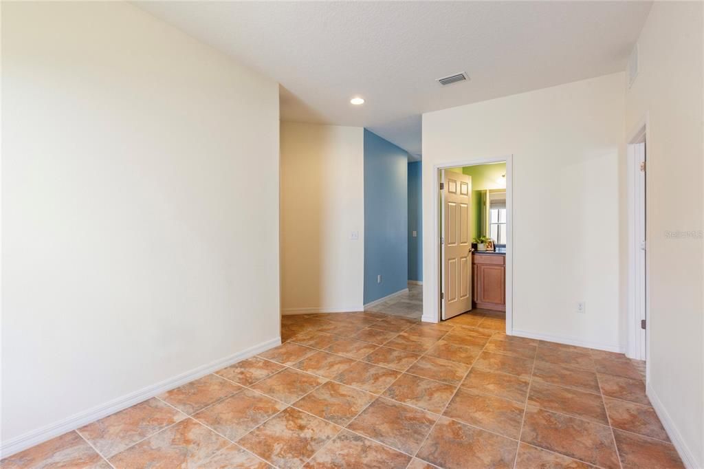 Active With Contract: $360,000 (3 beds, 2 baths, 2046 Square Feet)